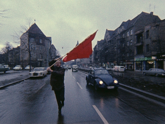 "Farbtest. Die Rote Fahne", Quelle: Deutsche Kinemathek