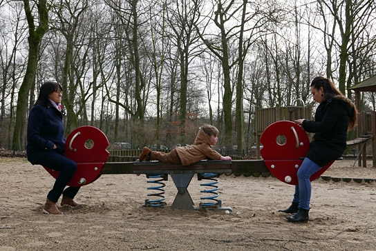 "Elternschule", Quelle: Zorro Filmverleih, DIF