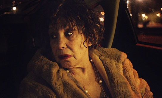 Liliane Rovère in "Un café sans musique c'est rare à Paris" (2019); Quelle: Drop-Out Cinema, DFF