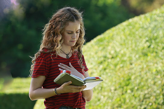 Carla Juri in "Intrigo: In Liebe Agnes" (2019); Quelle: Twentieth Century Fox of Germany, DFF, © 2019 Twentieth Century Fox