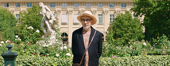 Elia Suleiman in "Vom Gießen des Zitronenbaums" (2019); Quelle: Neue Visionen Filmverleih, DFF, © Neue Visionen Filmverleih