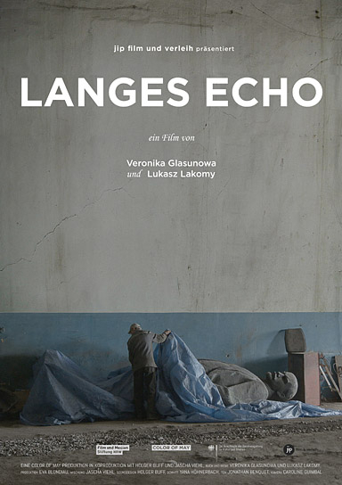 Filmplakat von "Langes Echo" (2017); Quelle: JIP Film und Verleih, DFF