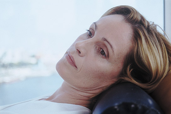 Sabine Bach in "venus.de - Die bewegte Frau" (2001); Quelle: filmwerte, © filmwerte Gmbh / www.filmfriend.de