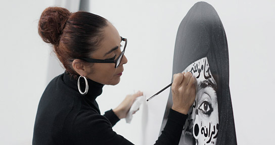 Shirin Neshat in "Body of Truth" (2019); Quelle: Filmwelt Verleihagentur, DFF, © Börres Weiffenbach