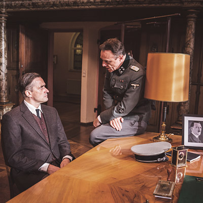 Christoph Kaiser, Dirk Waanders (v.l.n.r.) in "Schattenstunde" (2021); Quelle: Herbsthund Filme, DFF, © Gérard Fass