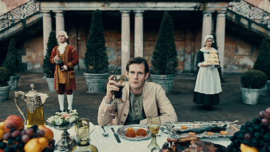 Simon Bennebjerg (Mitte) in "King's Land" (2023)