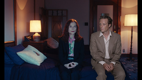 Isabelle Huppert, August Diehl (v.l.n.r.) in "Madame Sidonie in Japan" (2023)