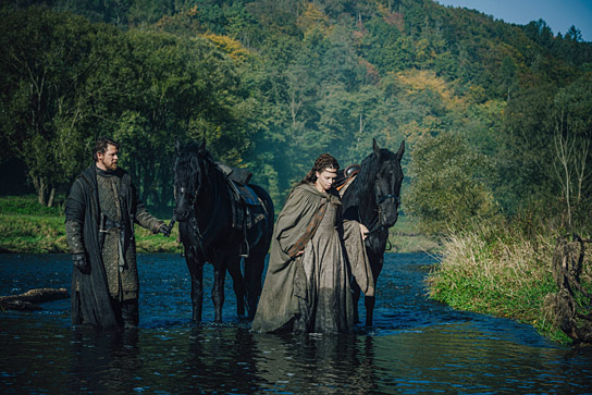 Gijs Naber, Lilja van der Zwaag (v.l.n.r.) in "Hagen - Im Tal der Nibelungen" (2024)