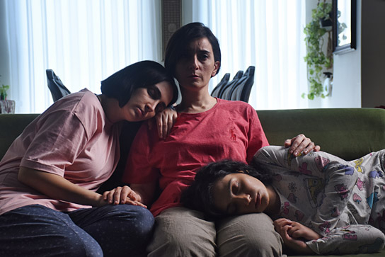 Mahsa Rostami, Soheila Golestani, Setareh Maleki (v.l.n.r.) in "Die Saat des heiligen Feigenbaums" (2024)