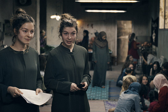 Maria Wördemann, Klara Wördemann (v.l.n.r.) in "Rabia - Der verlorene Traum" (2024)