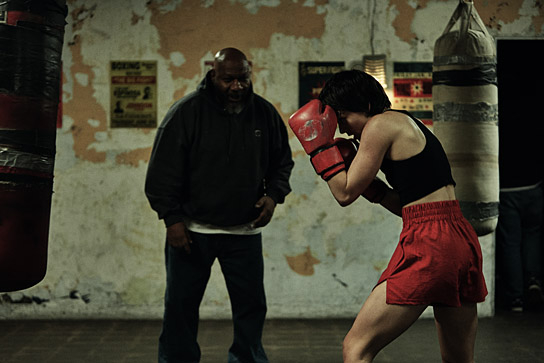 Ving Rhames, Luise Großmann (v.l.n.r.) in "Uppercut" (2023)