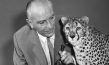 Dr. Bernhard Grzimek in "Kein Platz für wilde Tiere" (1956); Quelle: DFF