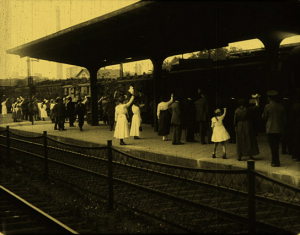 Screenshot aus "Unsere heimkehrenden Kriegsgefangenen, Wetzlar 1919" (1919); Quelle: DFF