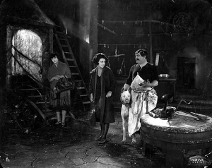 Asta Nielsen, Hertha von Walther, Werner Krauss (v.l.n.r.) in "Die freudlose Gasse" (1925)